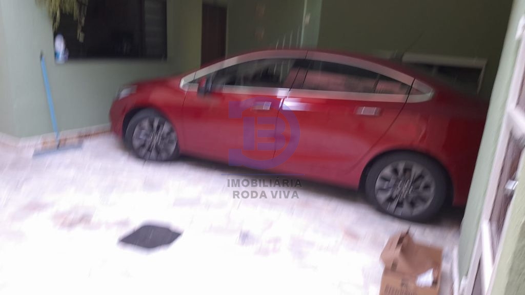 Sobrado 05 dormitórios e piscina aquecida na vila granada