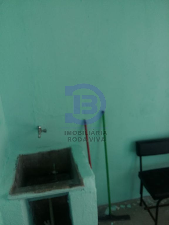 Terreno de 06 x 25 com 2 casas na parada xv