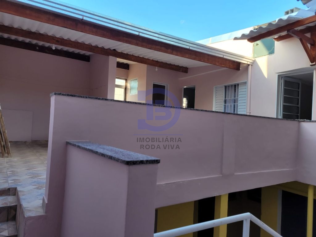 Casa térrea com edícula no centro da ponte rasa - terreno de 10 x 23