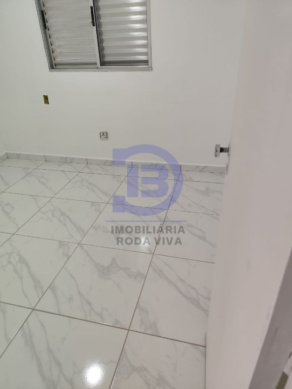Apto 03 dormitórios com 1 va no jardim danfer