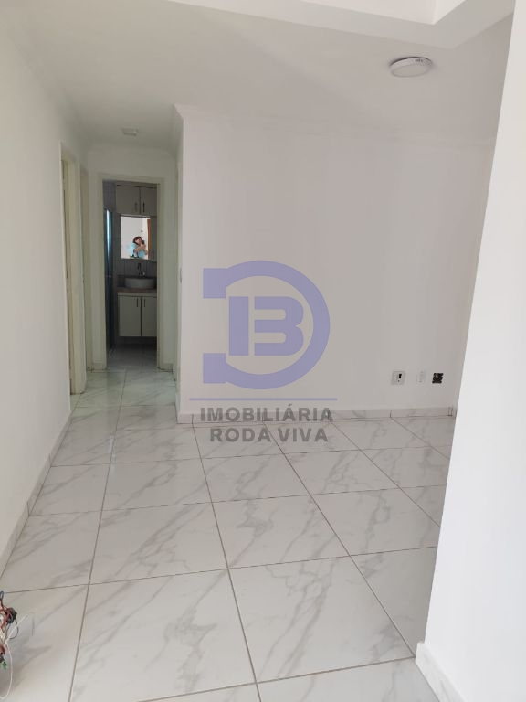 Apto 03 dormitórios com 1 va no jardim danfer