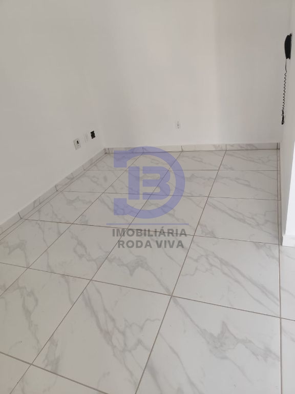 Apto 03 dormitórios com 1 va no jardim danfer