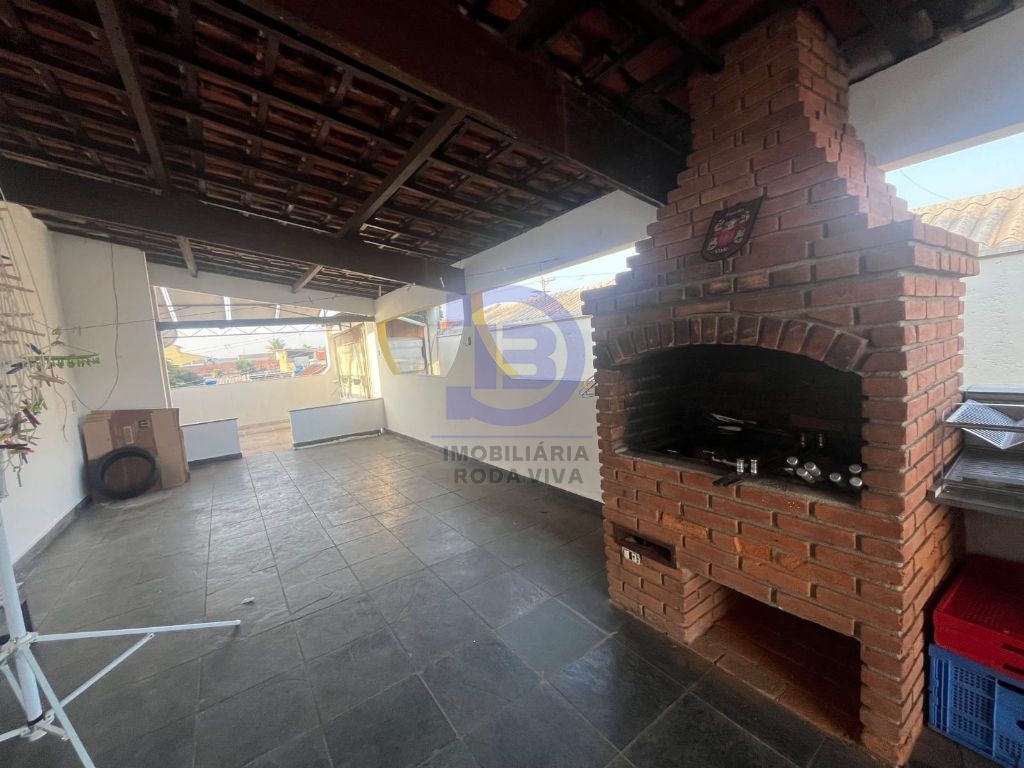 Sobrado na vila ré com 04 dormitórios sendo 01 suíte - toda 
