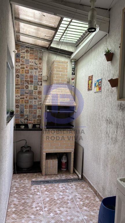 Sobrado em condomínio mobiliado a 500 metros do metro guilhermina-esperança