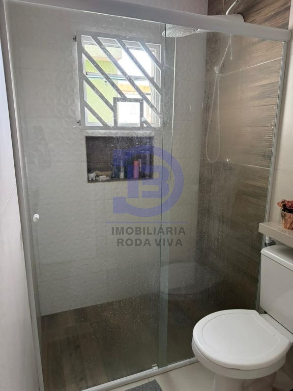 Sobrado em condomínio mobiliado a 500 metros do metro guilhermina-esperança