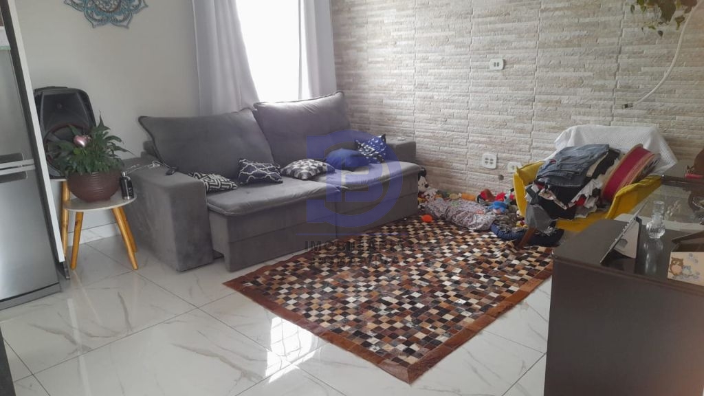 Imóvel com 03 moradias a 50 metros da itinguçu, próximo ao m