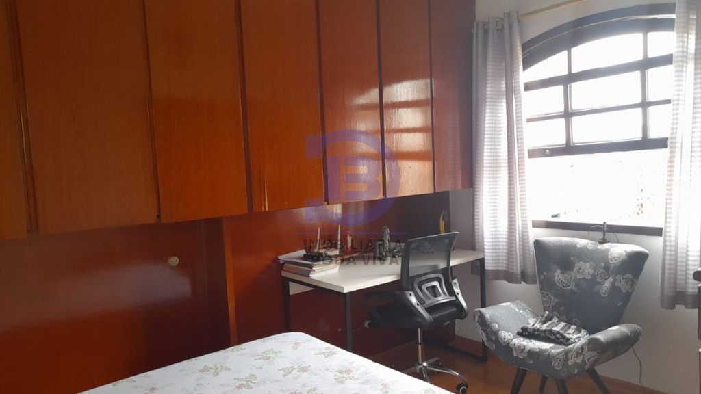 Sobrado 02 dormitórios , 2 vagas próximo a amplo comercio e as estações de metro guilhermina-esperança e patriarca.