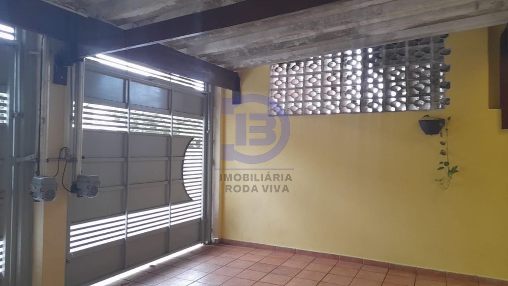 Sobrado 02 dormitórios , 2 vagas próximo a amplo comercio e as estações de metro guilhermina-esperança e patriarca.