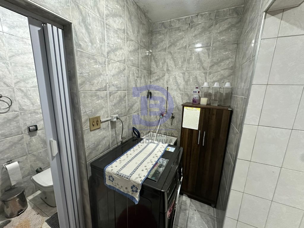 Oportunidade!!! baixou o valor!!! casa térrea a 100 metros do metro guilhermina-esperança - 02 dormitórios e 02 vagas vale a pena conhecer!!!