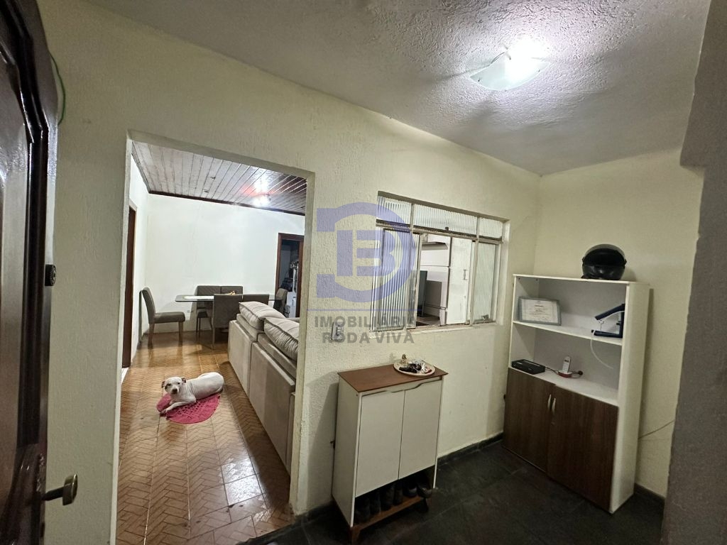 Oportunidade!!! baixou o valor!!! casa térrea a 100 metros do metro guilhermina-esperança - 02 dormitórios e 02 vagas vale a pena conhecer!!!