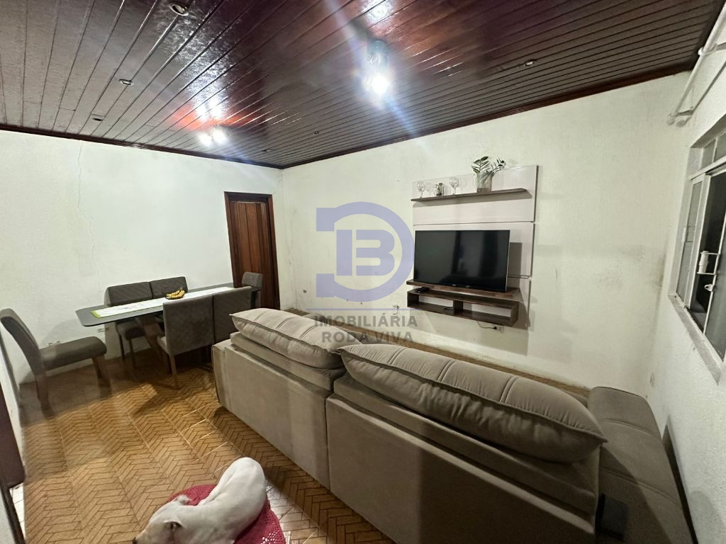 Oportunidade!!! baixou o valor!!! casa térrea a 100 metros do metro guilhermina-esperança - 02 dormitórios e 02 vagas vale a pena conhecer!!!