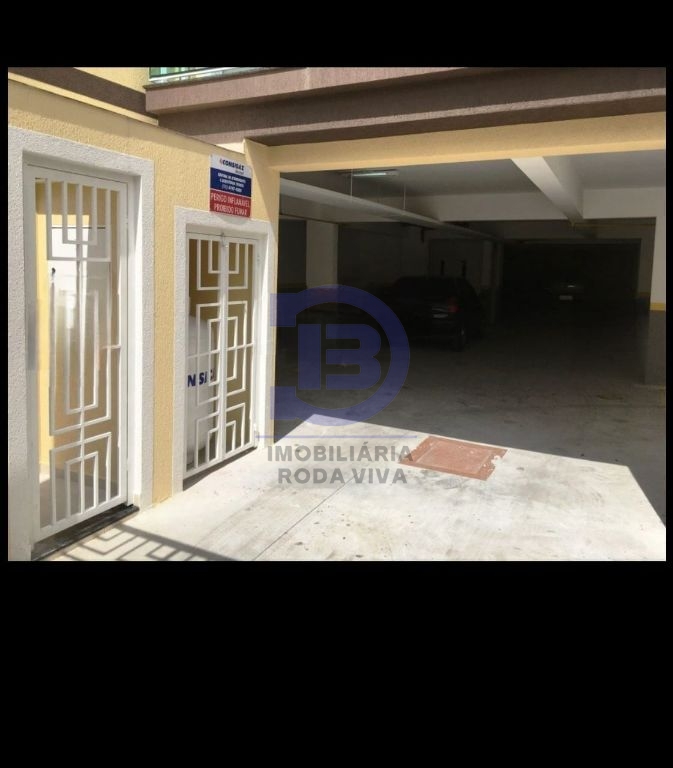 Apto. 02 dormitórios e vaga na vila marieta
