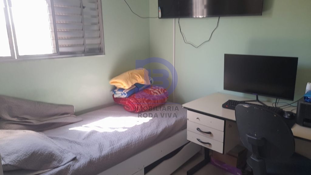 Casa 03 dormitórios e 2 vagas - entre o metro guilhermina e patriarca