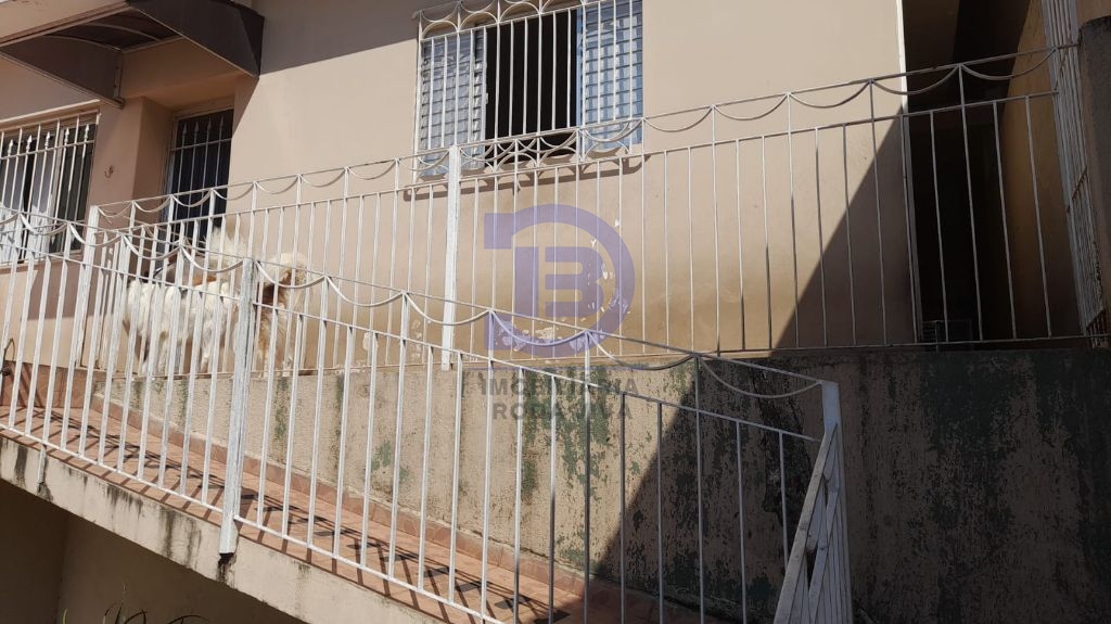 Casa 03 dormitórios e 2 vagas - entre o metro guilhermina e patriarca