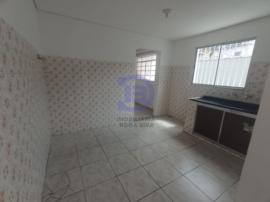 Casa térrea 02 dormitórios e 01 vaga vila granada