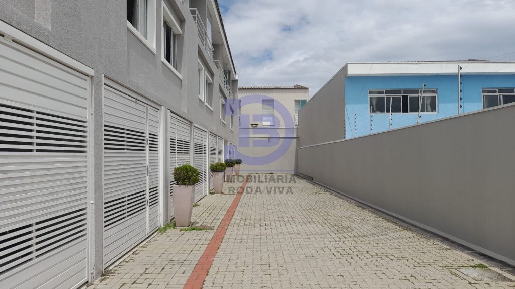 Sobrado 02 suítes e 02 vagas em condominio fechado próximo ao metro guilhermina- esperança