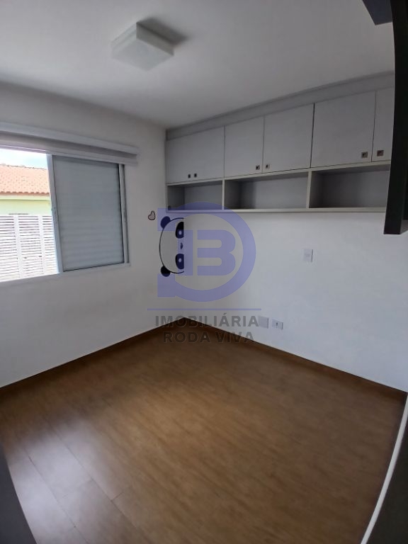 Sobrado 02 suítes e 02 vagas em condominio fechado próximo ao metro guilhermina- esperança