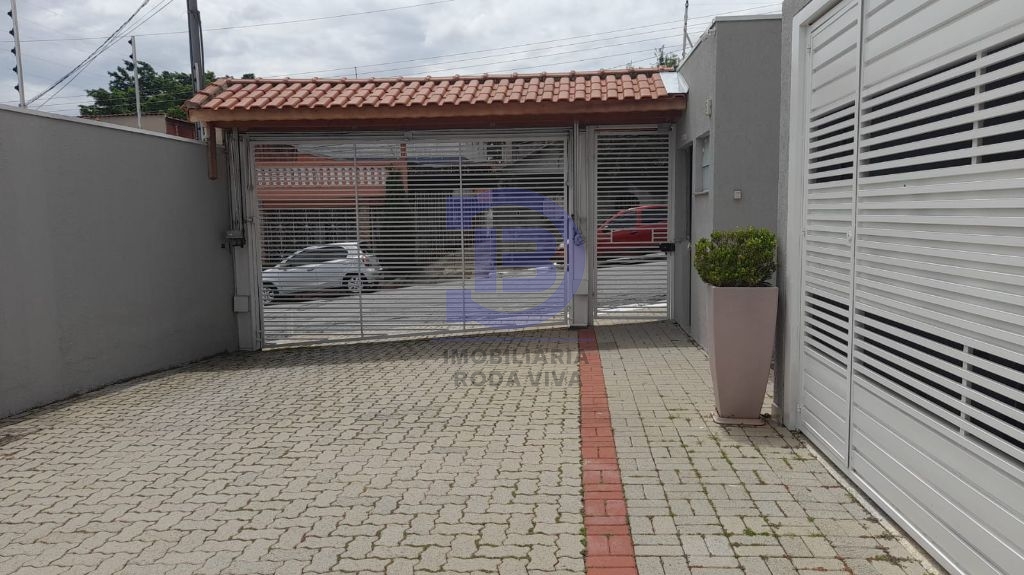 Sobrado 02 suítes e 02 vagas em condominio fechado próximo ao metro guilhermina- esperança