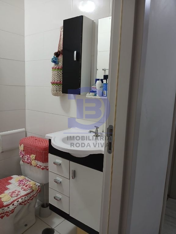 Apto. 02 dormitórios com vaga de garagem no itaim