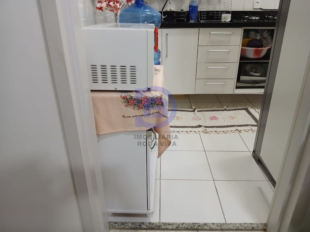 Apto. 02 dormitórios com vaga de garagem no itaim