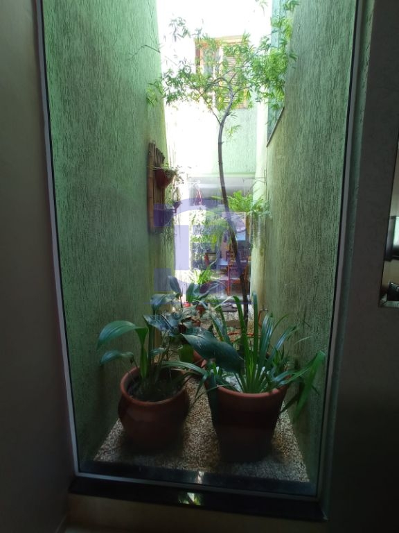 Sobrado no jardim nordeste 03 dormitórios sendo 01 suíte com armários planejados e varanda, sala ampla com 02 ambientes, lavabo, cozinha planejada, lavanderia, jardim externo e jardim de inverno 02…
