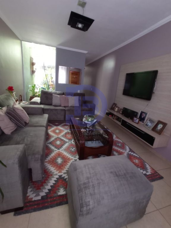 Sobrado no jardim nordeste 03 dormitórios sendo 01 suíte com armários planejados e varanda, sala ampla com 02 ambientes, lavabo, cozinha planejada, lavanderia, jardim externo e jardim de inverno 02…