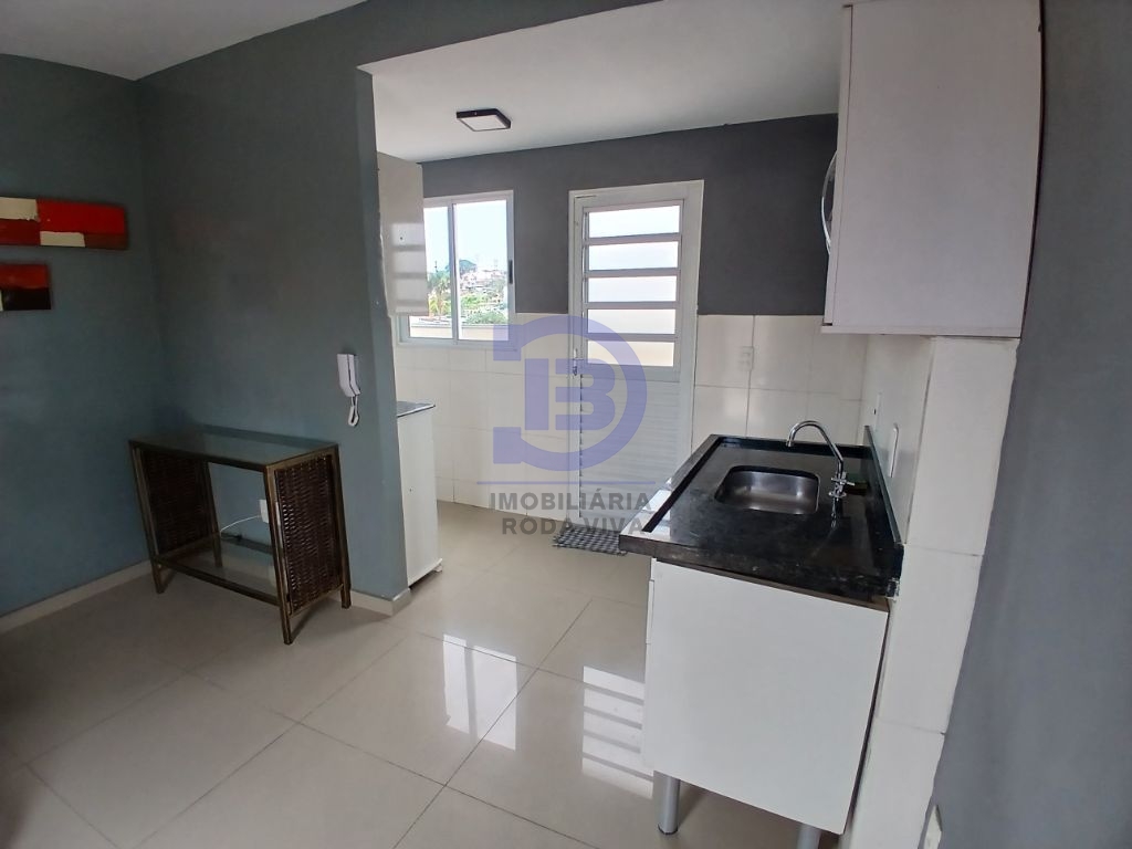 Apto. Studio próximo ao metro guilhermina-esperança com 01 dormitórios, sala, cozinha com armários, lavanderia e quintal.