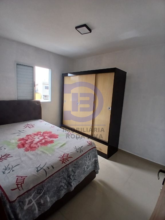 Apto. Studio próximo ao metro guilhermina-esperança com 01 dormitórios, sala, cozinha com armários, lavanderia e quintal.