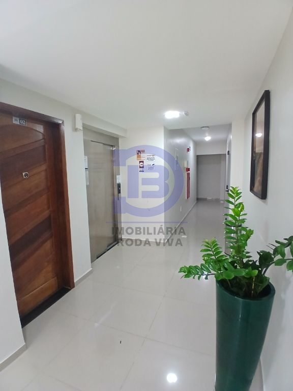 Apto. Studio próximo ao metro guilhermina-esperança com 01 dormitórios, sala, cozinha com armários, lavanderia e quintal.