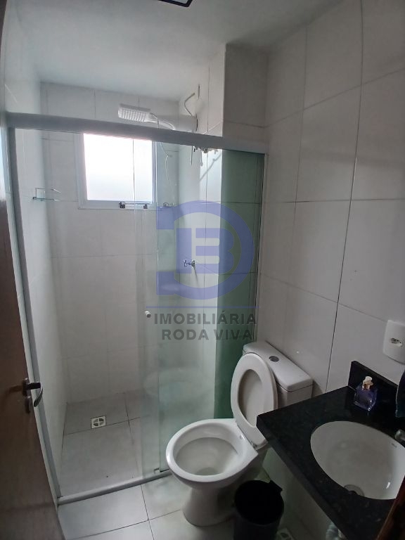 Apto. Studio próximo ao metro guilhermina-esperança com 01 dormitórios, sala, cozinha com armários, lavanderia e quintal.