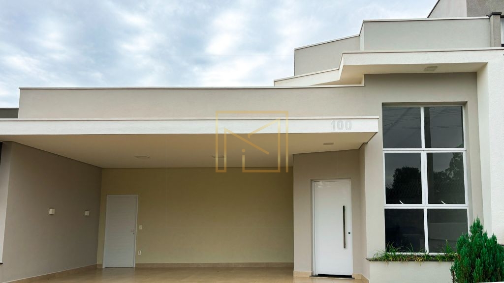 Casa à venda no condomínio Parque Olívio Franceschini em Hortolândia/SP.