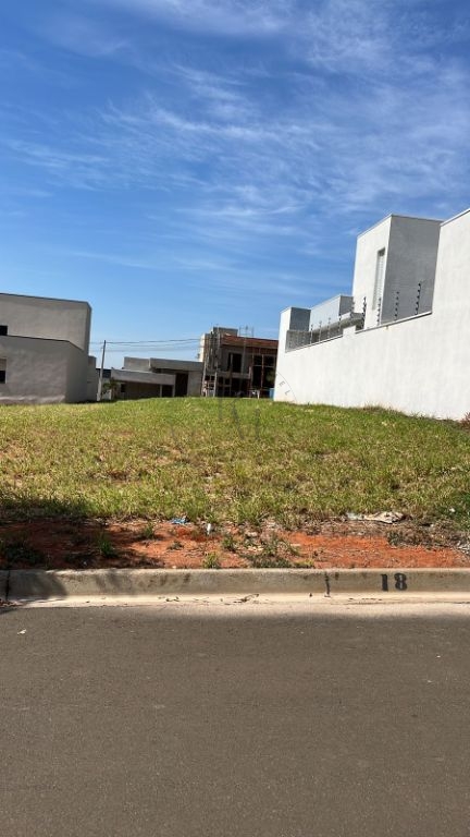 Terreno de 260 m² no parque olívio franceschini em hortolând
