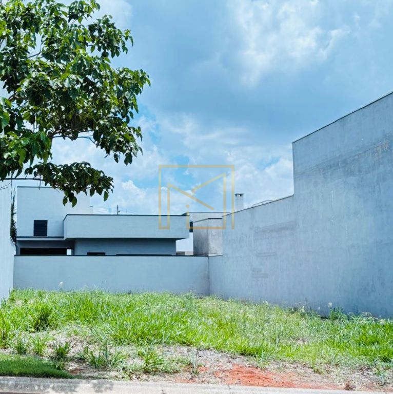 Terreno de 250 m² à venda no Condomínio Jardim do Jatobá Oportunidade Imperdível!