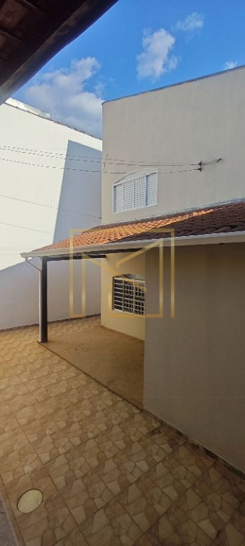 Aluga-se casa na Avenida Anah Tereza Cecon Breda em Hortolândia.
