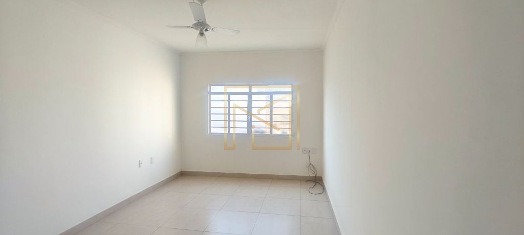 Aluga-se casa na avenida anah tereza cecon breda em hortolân