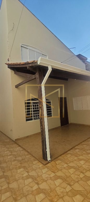 Aluga-se casa na Avenida Anah Tereza Cecon Breda em Hortolândia.
