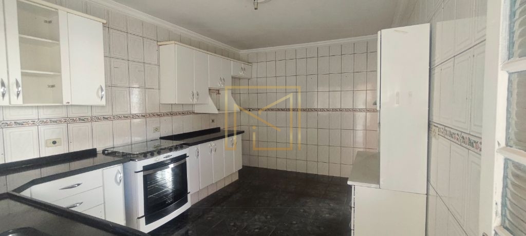 Aluga-se casa na Avenida Anah Tereza Cecon Breda em Hortolândia.