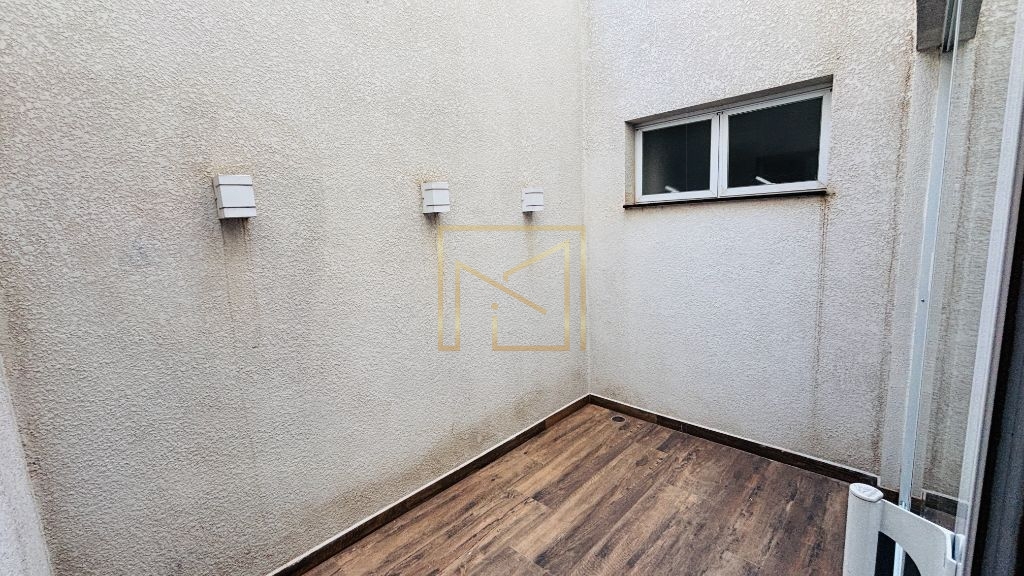 Descubra este magnífico sobrado à venda no prestigiado jardi