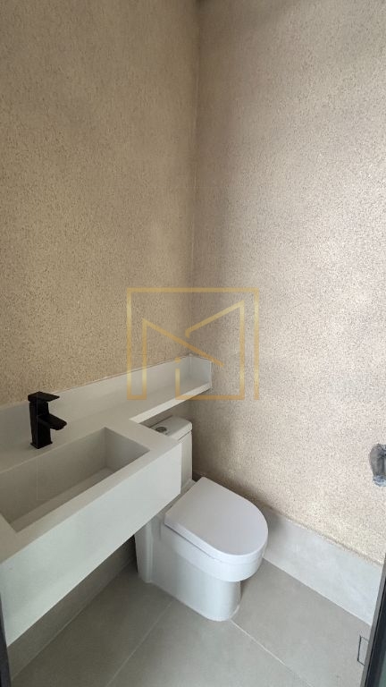 Casa 3 dormitórios (1 suíte) 114m² – portas 2,60m janelas au