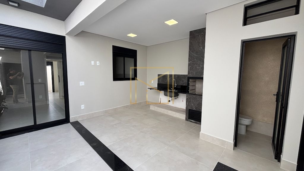 Casa 3 dormitórios (1 suíte) 114m² – portas 2,60m janelas au