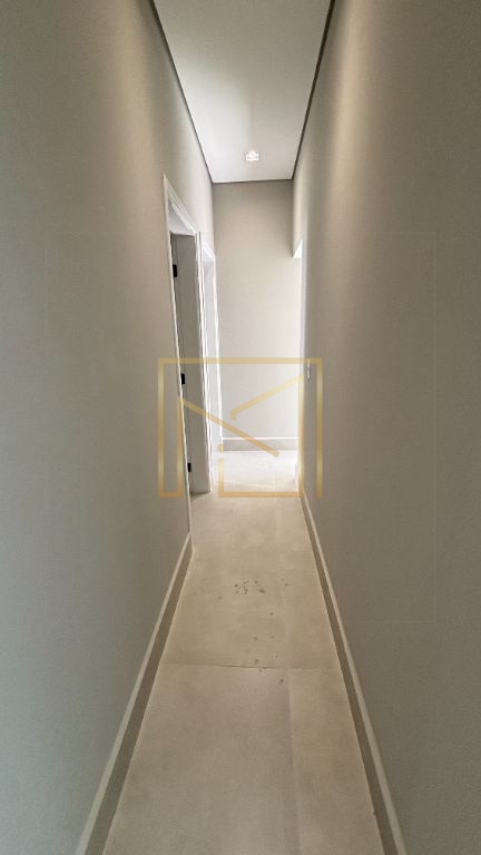 Casa 3 dormitórios (1 suíte) 114m² – portas 2,60m janelas au