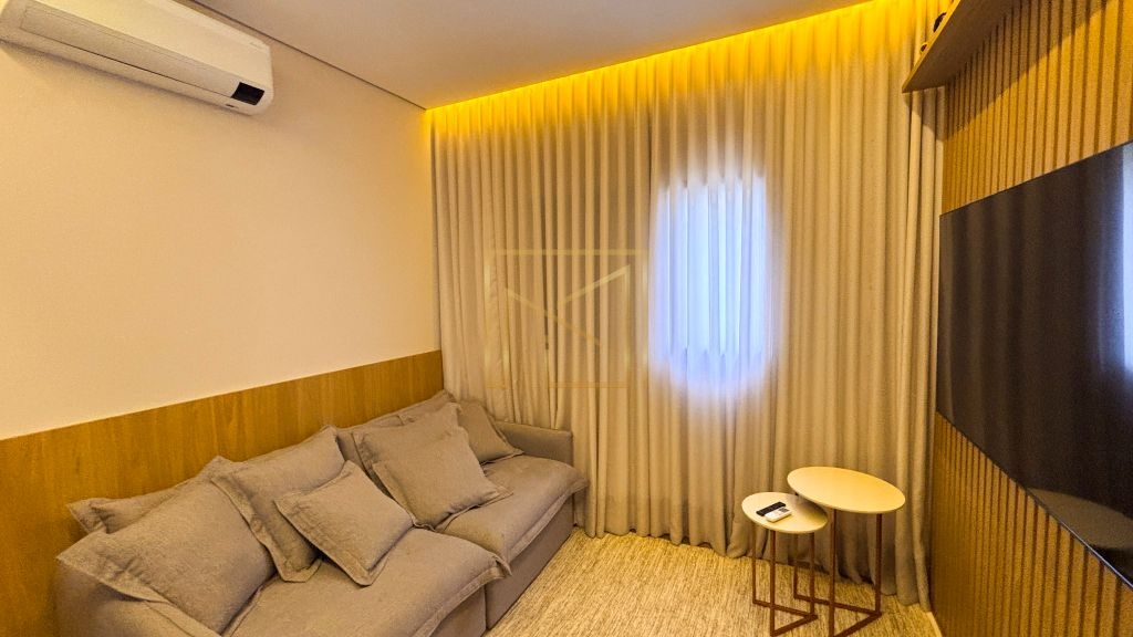 Exclusividade e Bem-Estar: Casa com 3 Dormitórios e 2 Suítes e Jacuzzi no Parque Olívio Franceschini