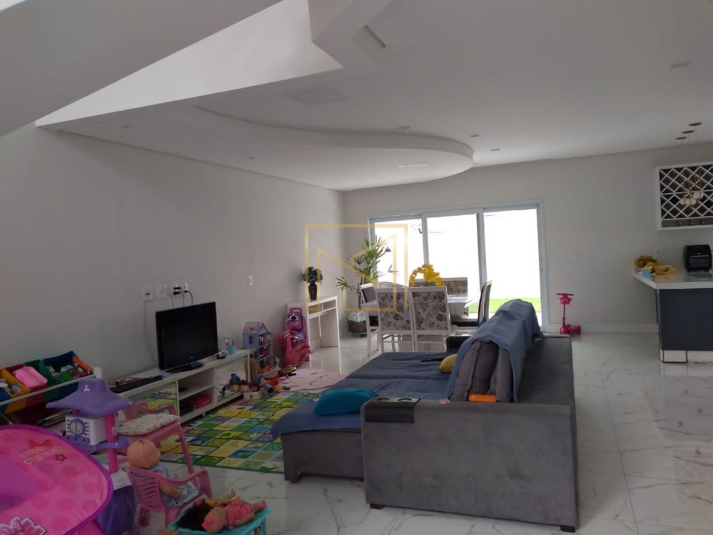 Casa com 3 Suítes, Escritório e Banheira no Parque Olívio Franceschini