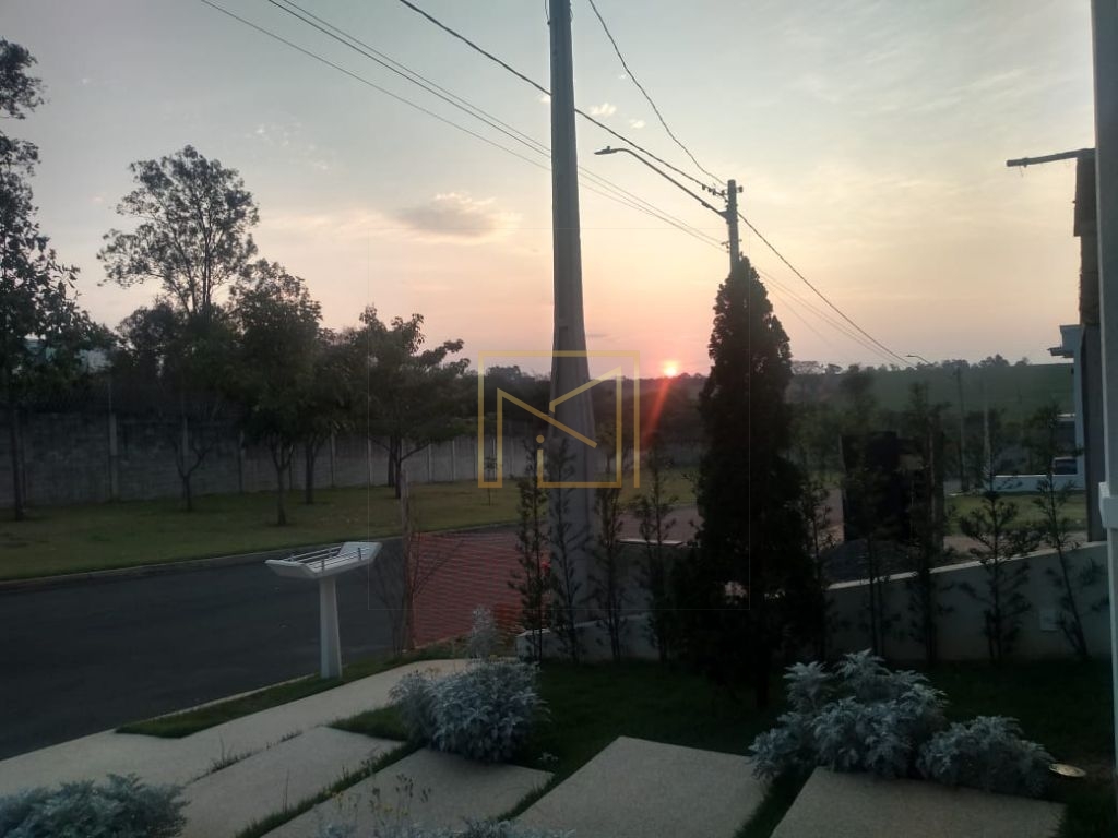 Casa com 3 Suítes, Escritório e Banheira no Parque Olívio Franceschini