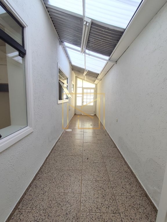 Sobrado à Venda em Parque Ortolândia - 5 Suítes e 5 Vagas Cobertas