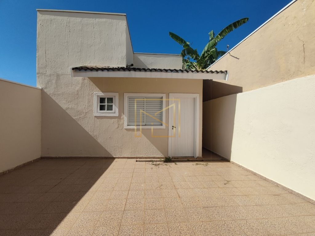 Sobrado à Venda em Parque Ortolândia - 5 Suítes e 5 Vagas Cobertas