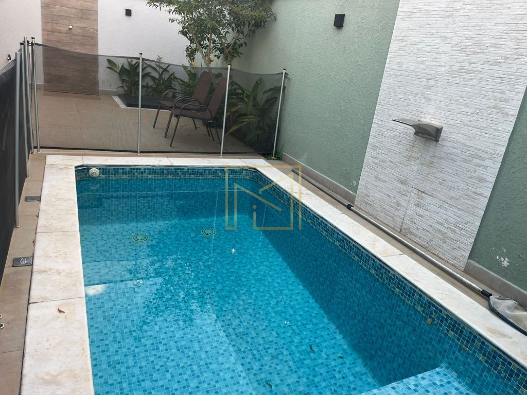 Casa em Condomínio no Parque Olívio Franceschini - Hortolândia