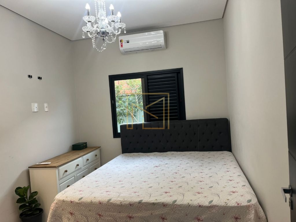 Casa em Condomínio no Parque Olívio Franceschini - Hortolândia