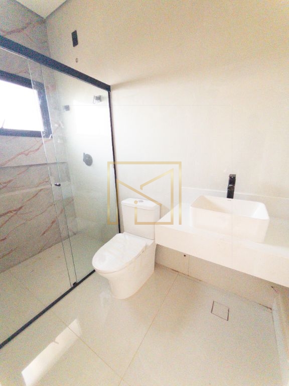 Casa em Condomínio com 3 Suítes à Venda em Hortolândia