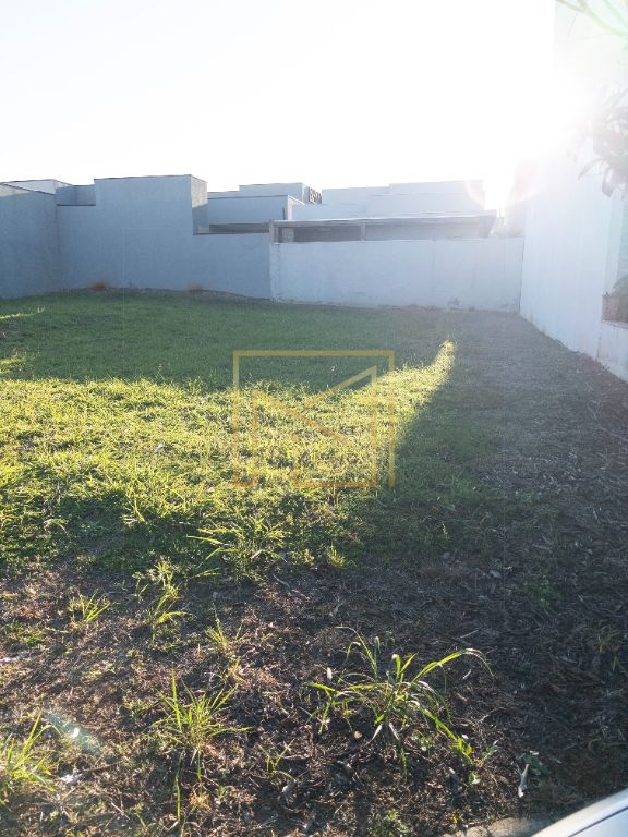 Terrenos à venda com 250 m2 no condomínio jardim do jatobá